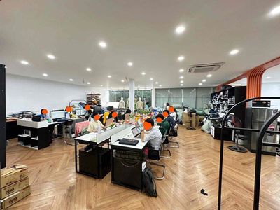 Cho thuê văn phòng tại Xã Đàn 250m2 giá 45t ví trí cực kì thuận tiện