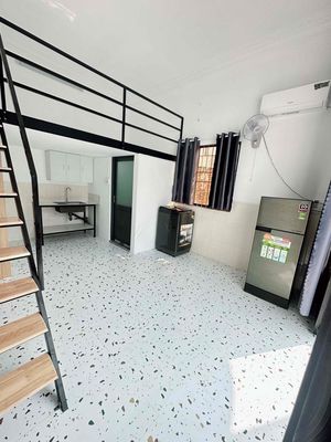 MỘT EM DUPLEX SIÊU RỘNG NHƯ NÀY !!FULL NỘI THẤT XÁCH XỊN XÒ - Cửa Sổ