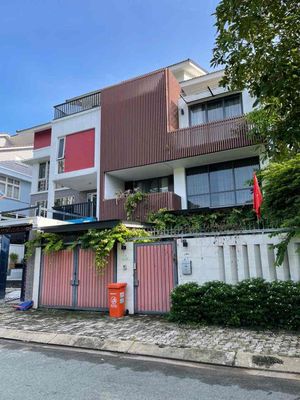 CHO THUÊ BIỆT THỰ PHÚ MỸ, QUẬN 7 5PN, 5WC FULL NT 55 TRIỆU/ THÁNG