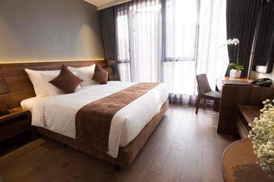 Cho thuê khách sạn Phố Cổ, 11 phòng, mới 100%