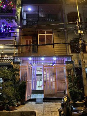 Cho thuê nhà 3 lầu Sân Thượng MT đường 8m KDC Sông Đà Ph Hiệp Bình
