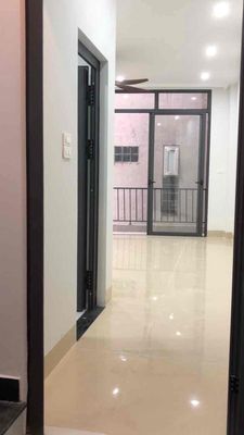 Cho thuê căn hộ tại 15/77/211 Khương Trung