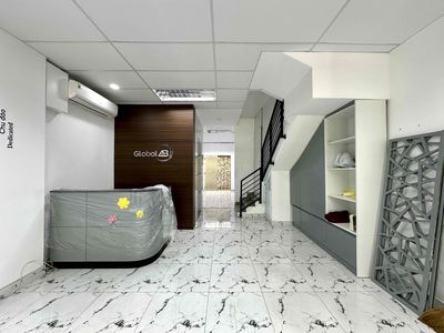 Cho thuê tầng trệt 5x20m 13.5tr, phòng trước 7.5tr, phòng sau 6tr