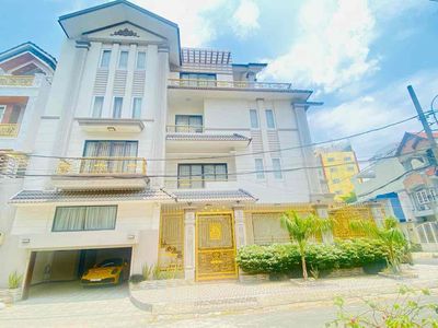 Biệt thự Khu Tên Lửa, Bình Tân, 9x20 1 Hầm 3 Lầu 5PN 6WC