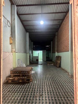 Cho thuê nhà kho mặt tiền cư xá Phú Lâm Q6 100m2 giá 12 triệu