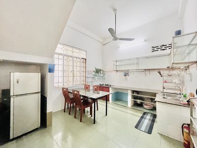 CHO THUÊ NHÀ 3 TẦNG 3 PHÒNG NGỦ GIÁ 10 TRIỆU KHU LỘC THỌ