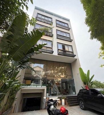 NHÀ ĐƯỜNG NÚI THÀNH DIỆN TÍCH: 7X20M HẦM TRỆT 4 LẦU CHO THUÊ