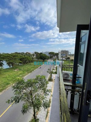 Căn hộ có ban công, cho người nước ngoài thuê