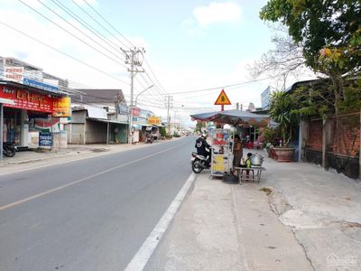 Bán nhà mặt tiền đường Hùng Vương, Long Thọ, Nhơn Trạch, DT: 219m2