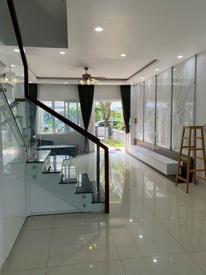 Cho thuê nhà nhà phố melosa garden khang điền 4pn dt 5x23m =115m2 16tr