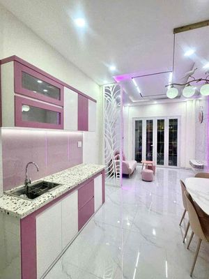 NHÀ NỞ HẬU 4M - 2PN2WC - FULL NT - HẺM 3M - 10TR/THÁNG