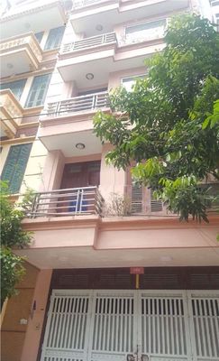 Nhà phân lô ngõ 106 Hoàng Quốc Việt - Diện tích 65m x 5 tầng, 27 triệu
