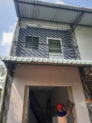 Phòng trọ cách lộ lớn 30m, yên tĩnh sạch sẽ