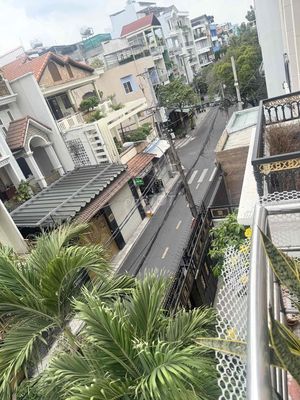 CHO THUÊ MT NGUYỄN VĂN SĂNG: 4 x 13 M đúc 1 trệt , 1 lửng ,1 lầu 