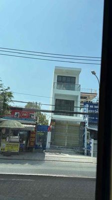 SIÊU HOT - Cho thuê nhà mặt tiền nguyên căn Q7