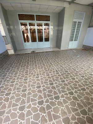 Nhà ngang 8 dài 20m 1 lầu 4 phòng Nguyễn Duy Trinh