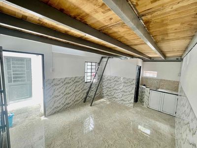 Cho thuê phòng gác giá rẻ khu vực công thương, lê trọng tấn gác cao 2m