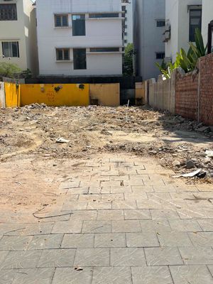 Cho Thuê Đất Mặt Tiền Đường 15m Hồ Nghinh DT 180m Ngang 10m