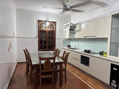 nhà ngõ 512 hoàng hoa thám 57m x 5T giá 15tr/th