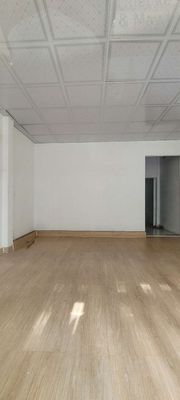 NHÀ MT NHÁNH ĐƯỜNG XE TẢI GIÁP Tân BÌNH 