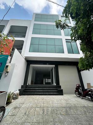 BUILDING KHU TÂY THẠNH - 8 x 26 - 3 TẦNG - TRỐNG SUỐT