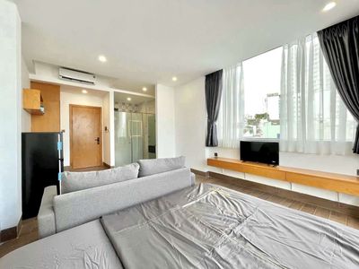 Sang CHDV, Mặt tiền cộng hòa, P4, Tân bình, 28p, nội thất, 80tr/ th.