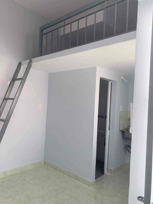 CHO THUÊ PHÒNG TRỌ SẴN MÁY LẠNH - THANG MÁY - NGÃ TƯ BỐN XÃ