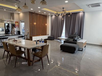 CHO THUÊ CĂN HỘ 3PN , NHÀ ĐẸP GIÁ TỐT , SUNRISE CITY. 
