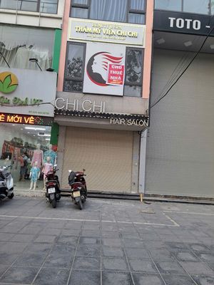 Nhà mặt đường  Hoàng Quốc Việt - Dt 45m2 x 5 tầng thông, mặt tiền 4m