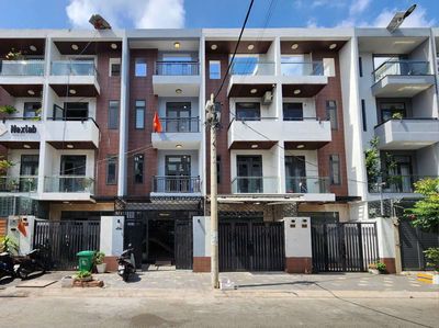 nhà đẹp 4 x 20 có 4pn 5wc sân thượng 