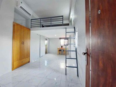NHƯỢNG phòng , cửa sổ thoáng có gác bếp tách riêng