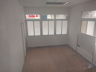 Cho thuê VP 20m2 ở Láng Hạ. Điện rẻ 3500, từ 2.5TR