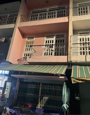 Cần bán nhà mặt tiền chợ 1 trệt 1 lầu Phú Lợi , Chợ Đình 85.5 m2