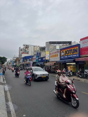 Cho thuê nhà nguyên căn 175 Tô Hiến Thành. DT: 4 x 16m, 1trêt, 5lầu