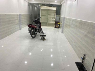 nhà  2 PHÒNG NGỦ 3,6x15 LÝ THƯỜNG KIỆT. xe hơi đỗ cửa