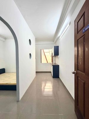 CĂN HỘ TÁCH BẾP CỬA SỔ TRỜI NGAY HOÀNG VĂN THỤ