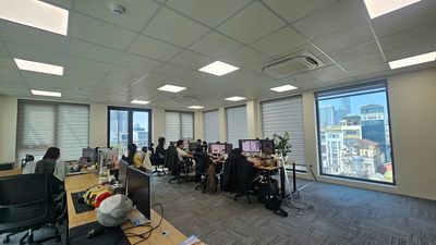 Nguyễn Khánh Toàn sàn mới 100% mặt tiền full kính 55m2 giá chỉ từ 12tr