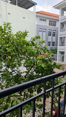 Hẻm 136 Vạn Kiếp, 26m2, có ban công gác lửng, máy lạnh mới 3.9tr/th