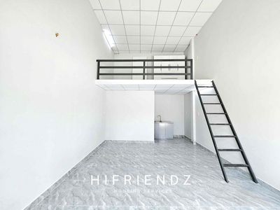 MỚI XÂY DÃY NHÀ LIỀN KỀ GIẢM 500K Ở DÀI HẠN CÓ BÃI ÔTÔ SÁT ĐẦM SEN Q11