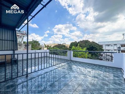 CHO THUÊ CĂN HỘ PENTHOUSE MỚI KENG 100% NĂM NGAY TRUNG TÂM BÌNH THẠNH