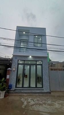 cho thuê nhà 4x20m 1lầu 3pn y hình HXT ngay trường Lê Lai Tây thạnh 