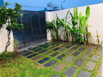 CHO THUÊ BIỆT THỰ CAO CẤP 4 PHÒNG NGỦ CÓ SÂN VƯỜN HỒ BƠI RIÊNG KHU NAM