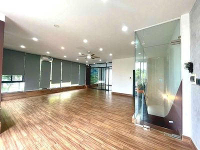 Mặt bằng làm văn phòng DT 7x20m Phú Thuận 