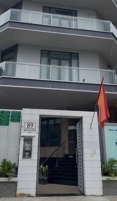 Cho thuê văn phòng góc 80m² ban công rộng, giá 14tr - Vạn Phúc City