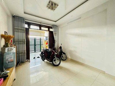 Cho Thuê Nhà Hẻm Xe Hơi Thông TX22 Ngay Chợ Minh Phát Sẵn 2 Máy Lạnh