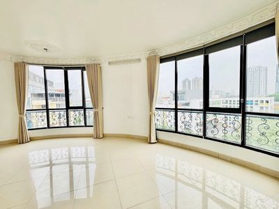 Cho thuê sàn Yên Lãng 70m2 10tr view thoáng oto đỗ gần bãi gửi xe rộng