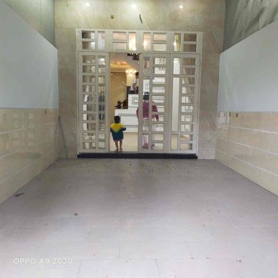 NHÀ MỚI 4 TẦNG- MẶT TIỀN TRỤC CHÍNH KHU HỒNG LONG