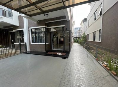 CHo thuê nhà phố vườn Mizuki (7x20) giá 22tr/tháng