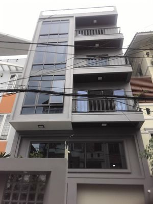 Cho thuê nhà Yên Thế, P.2, Q.TB, 7x18m, Trệt 4 Lầu, Thang Máy Giá 35tr