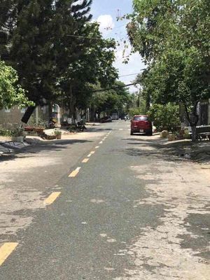 CHO THUÊ NHÀ PHỐ MẶT TIỀN KHU TÊN LỬA